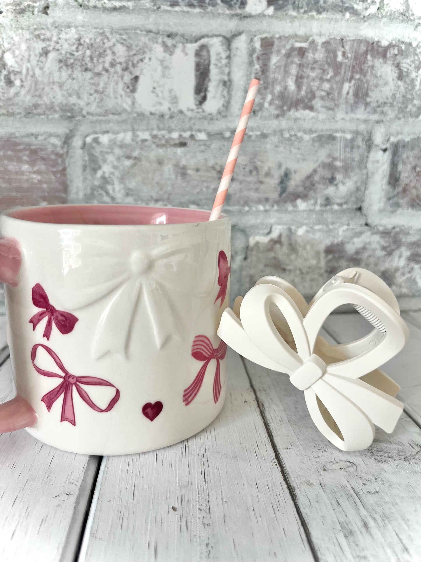 Vanilla Bow Hair Claw