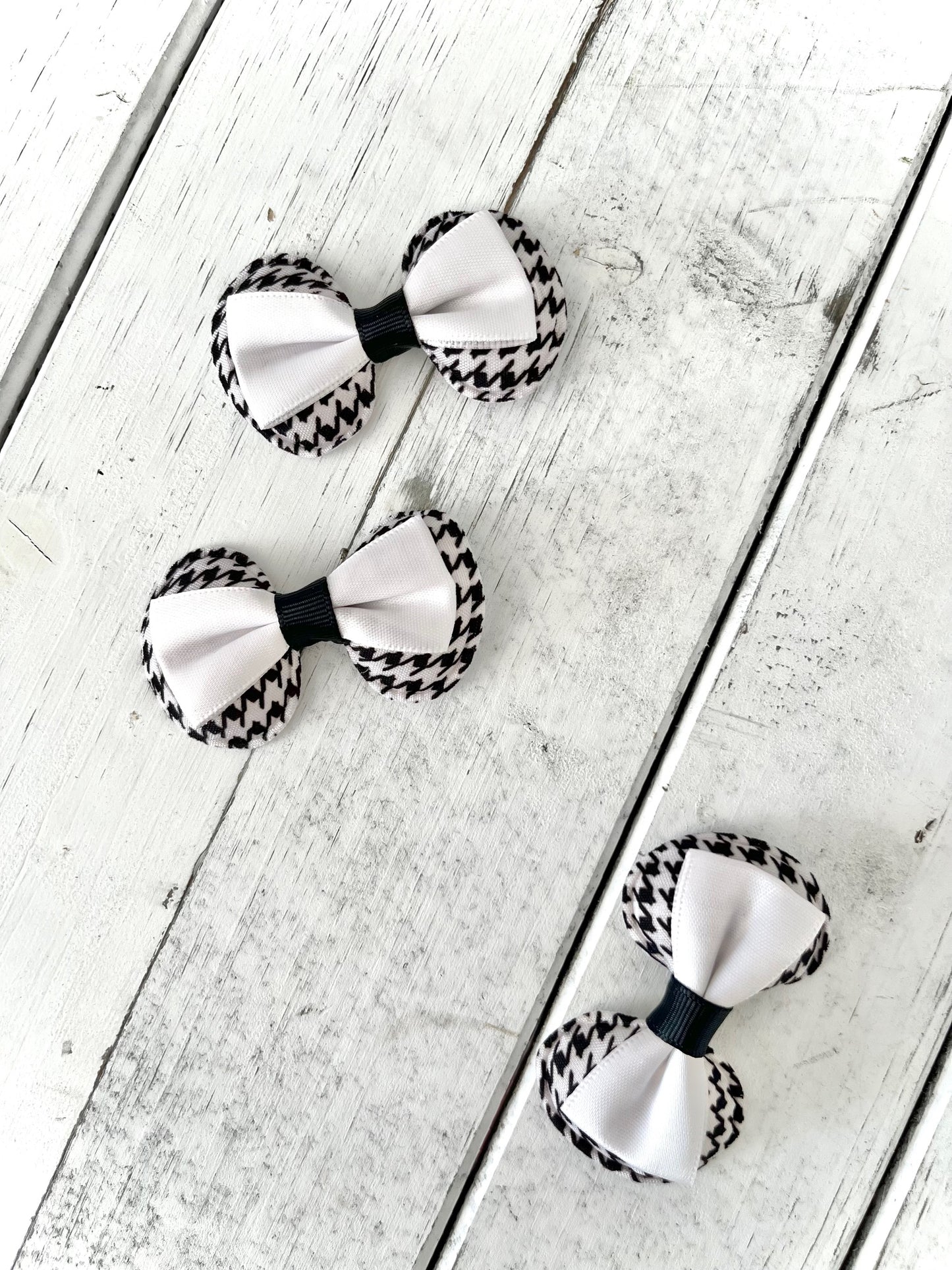 White Cocoa Mini Clip