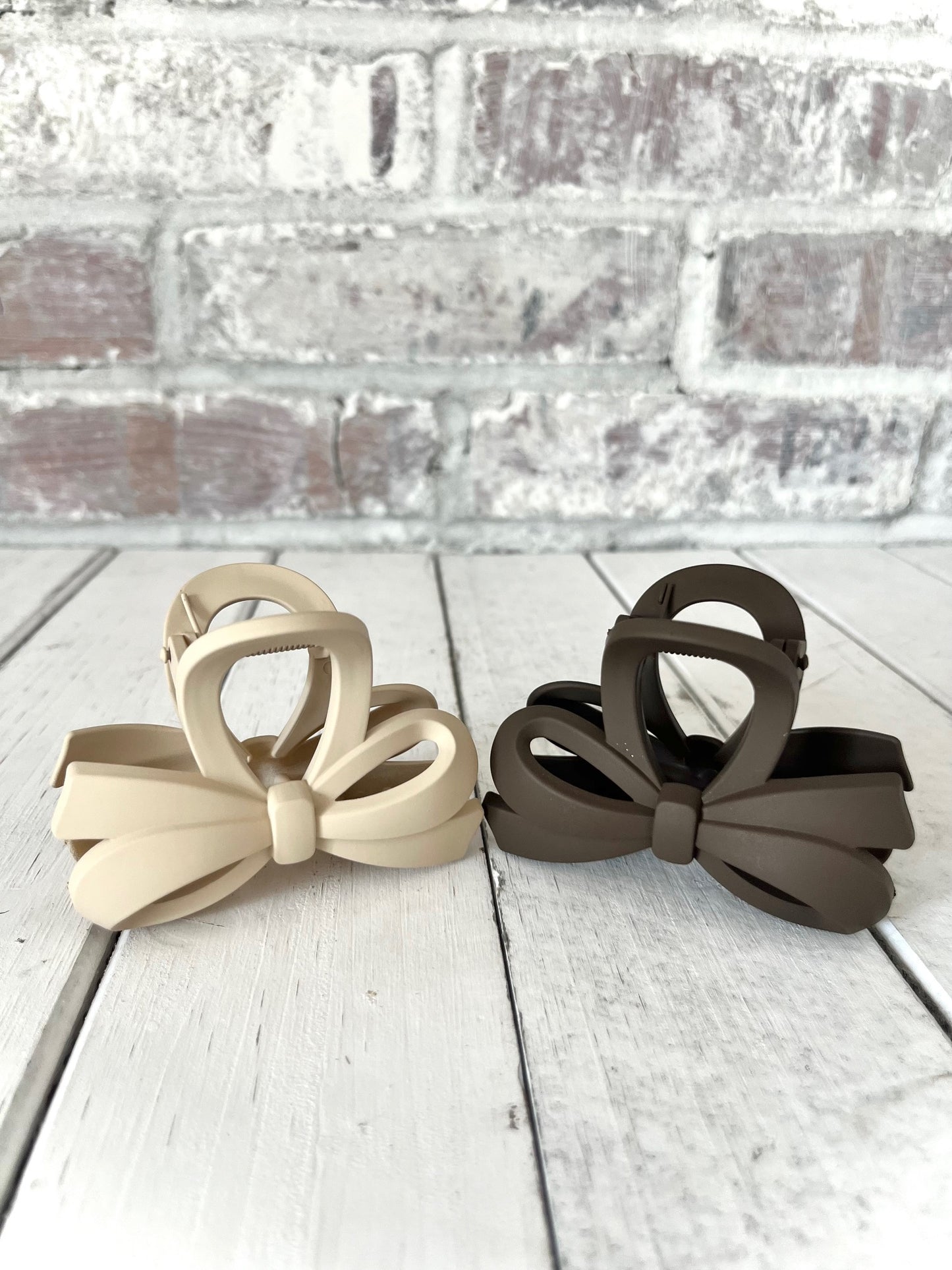 Cheesecake Bow Hair Claw