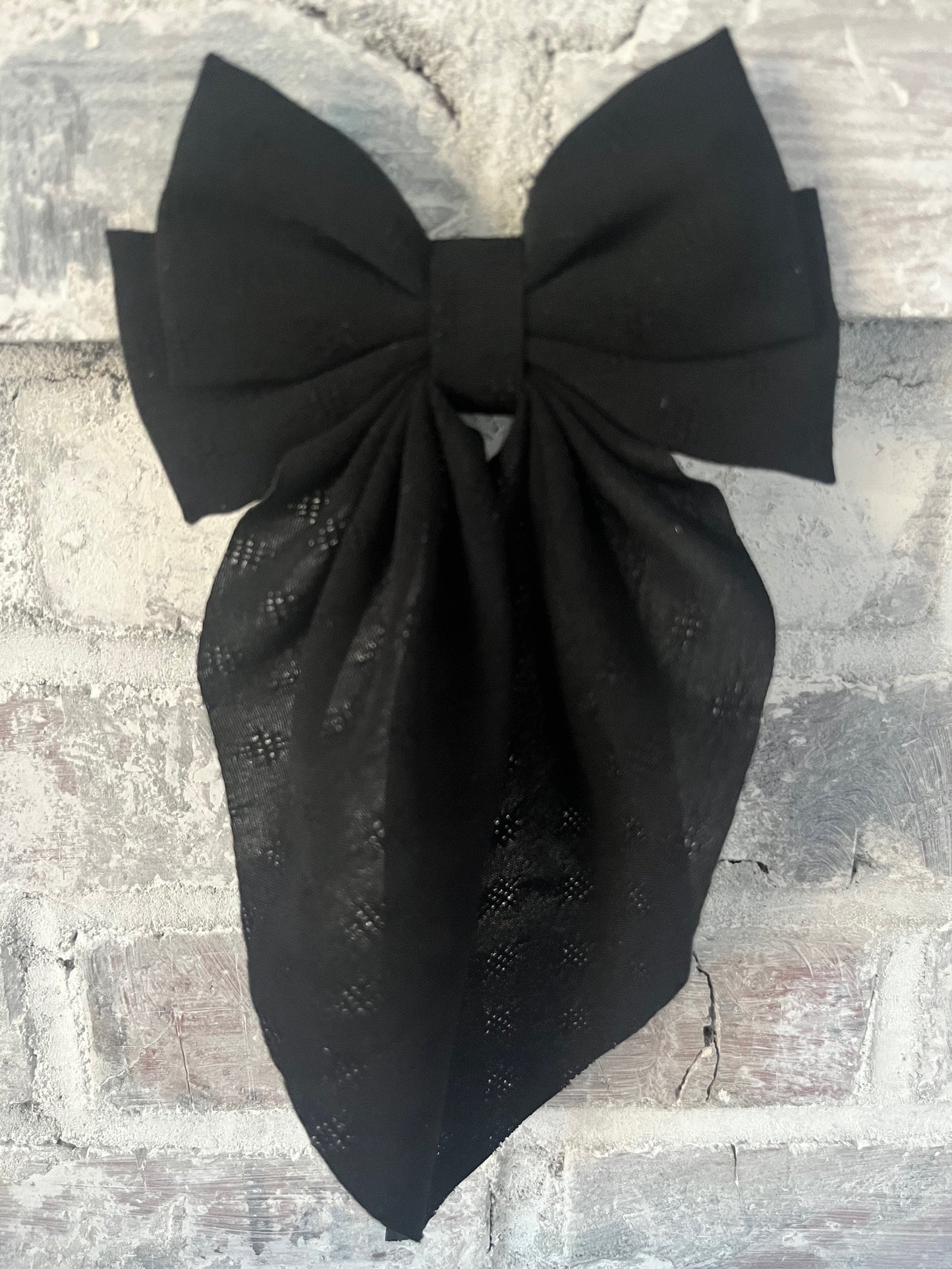 Timeless Black Bow