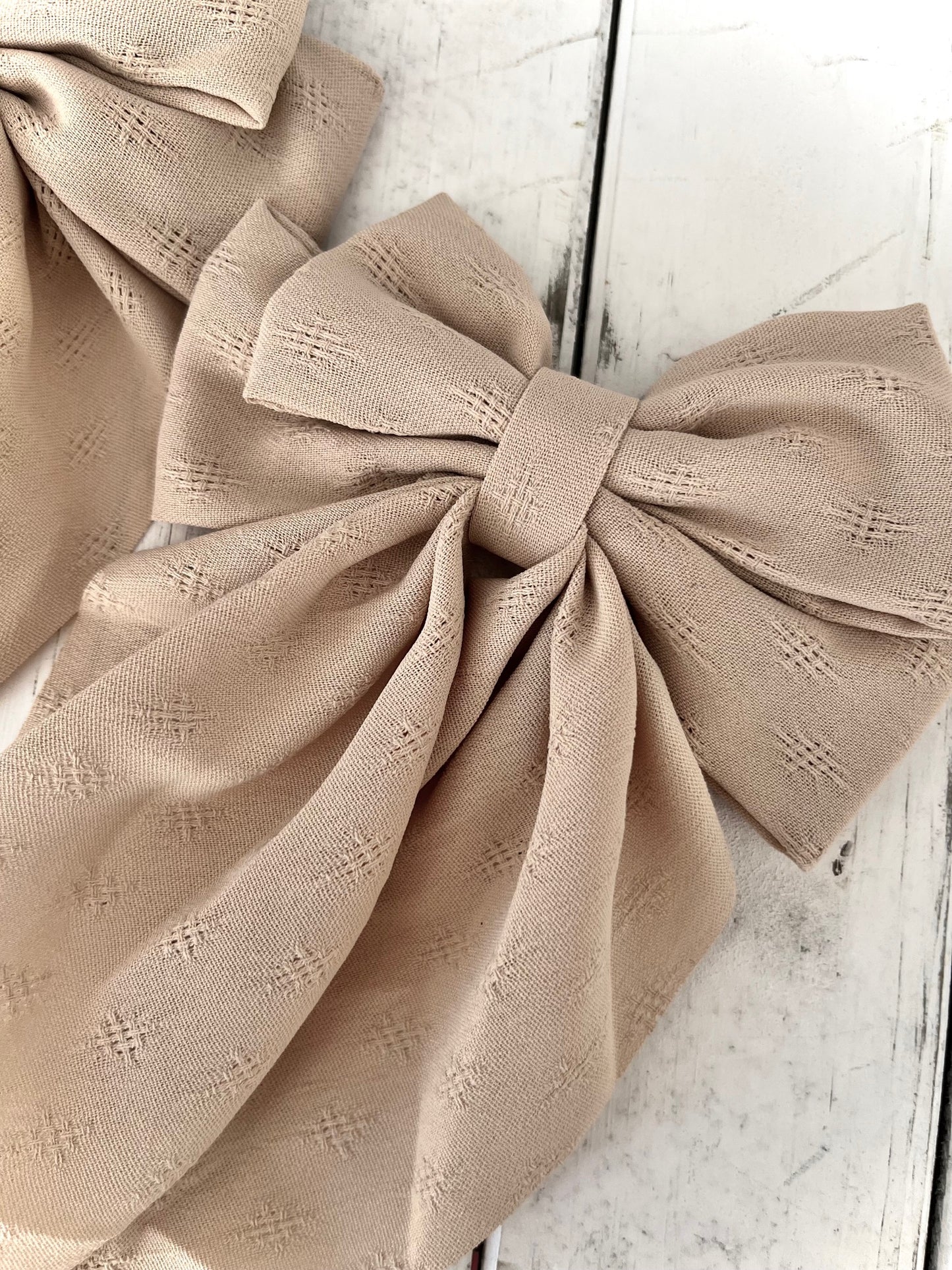 Classic Beige Bow