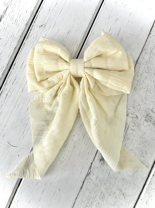 Timeless Vanilla Bow