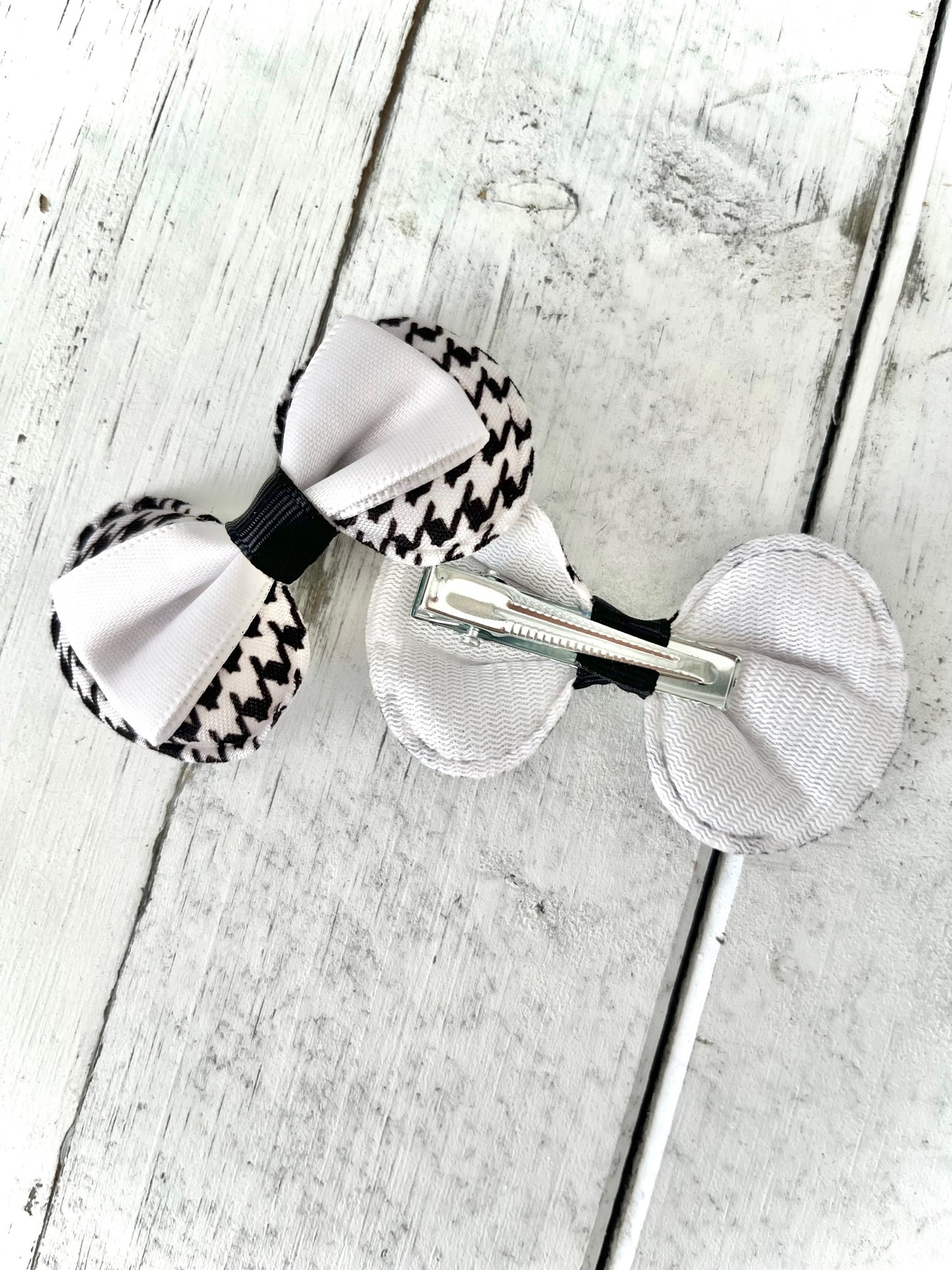 White Cocoa Mini Clip