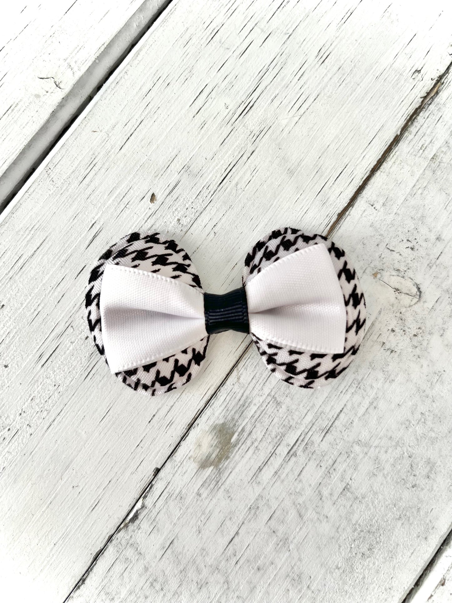 White Cocoa Mini Clip